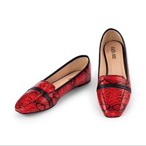 Kalita Roze Printed Diva Red Snakeskin Loafer